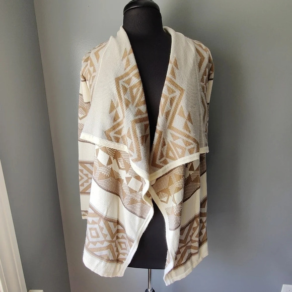 Staring at Stars Tan Aztec Print Waterfall Drape Cardigan - Picture 2 of 6